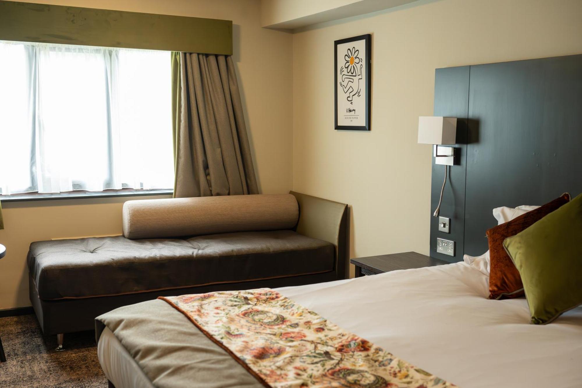 Cat & Lion Country Pub And Hotel Warrington Extérieur photo